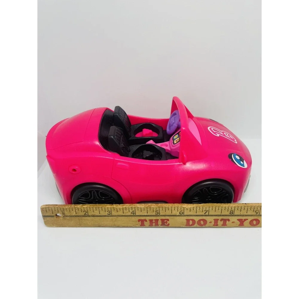 Little People car looks